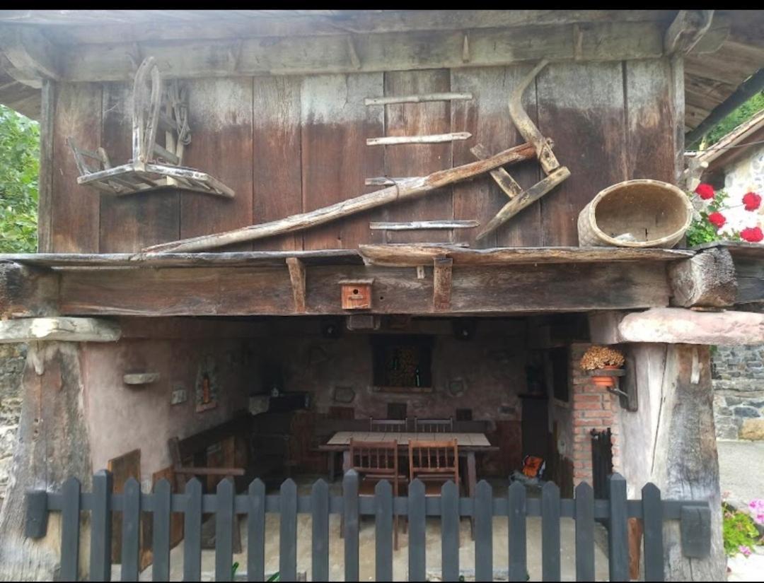 Casa Rural El Cotu En Onís المظهر الخارجي الصورة