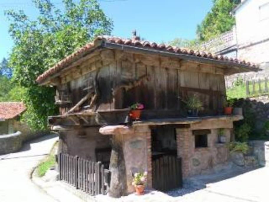 Casa Rural El Cotu En Onís المظهر الخارجي الصورة