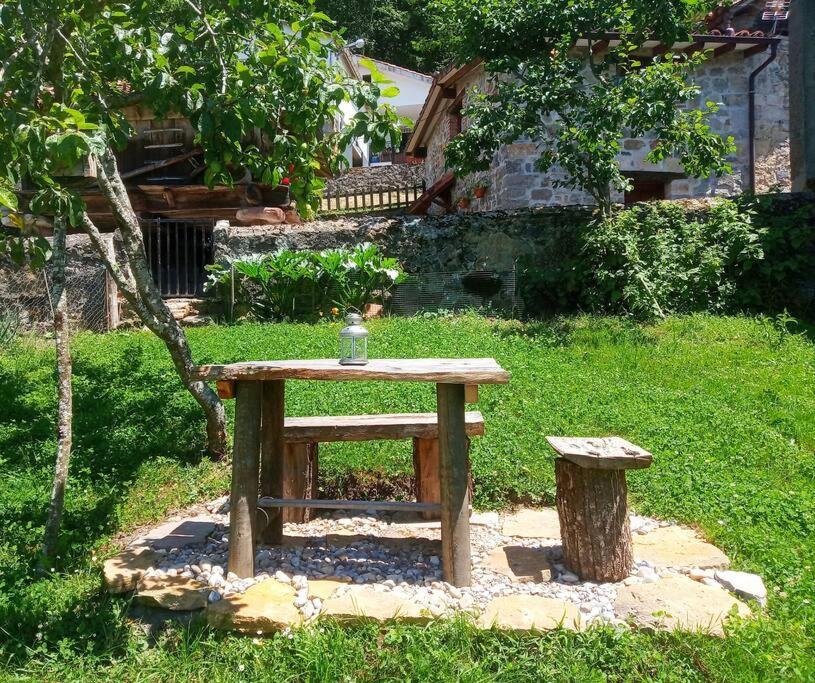 Casa Rural El Cotu En Onís المظهر الخارجي الصورة