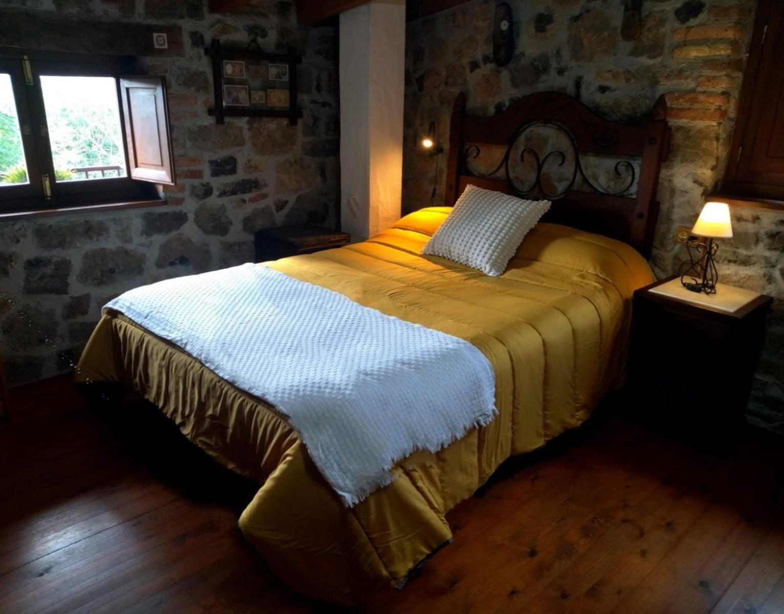 Casa Rural El Cotu En Onís المظهر الخارجي الصورة